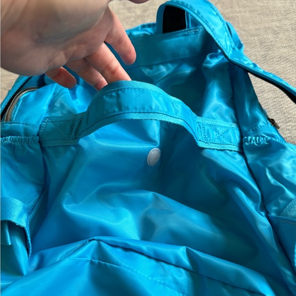 COPY - COPY - NWOT Lug Echo SE 2 Packable Backpack in Sky Blue - Picture 7 of 16